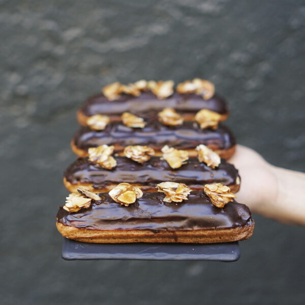 Эклеры шоколадные