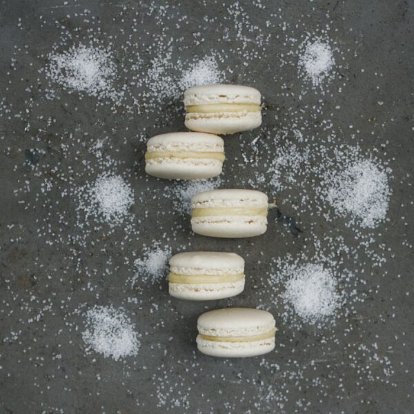 Macarons солёная карамель