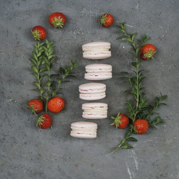 Macarons клубника
